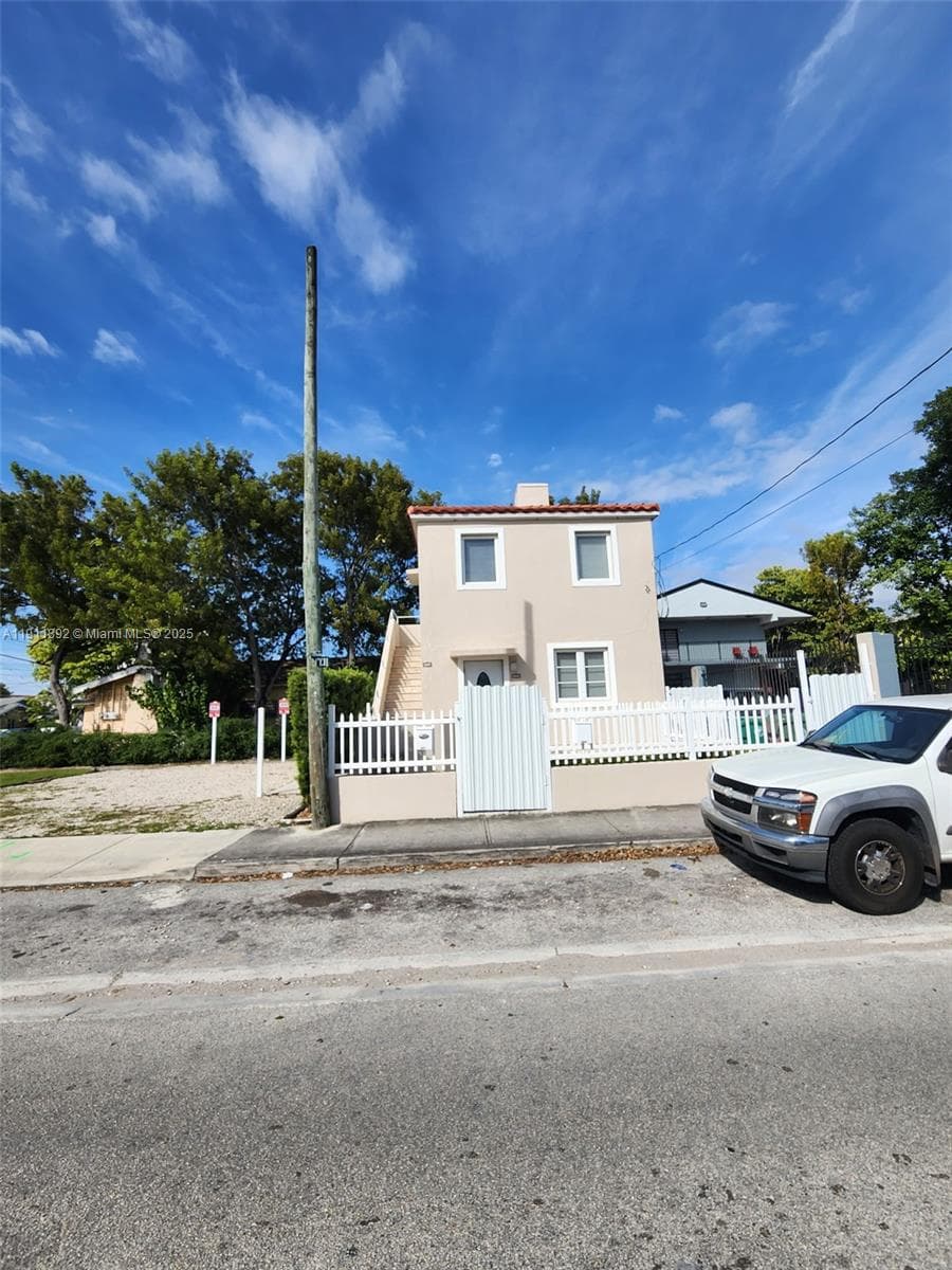243 SW 10th Ave, Miami, FL 33130 — zdjęcie 4