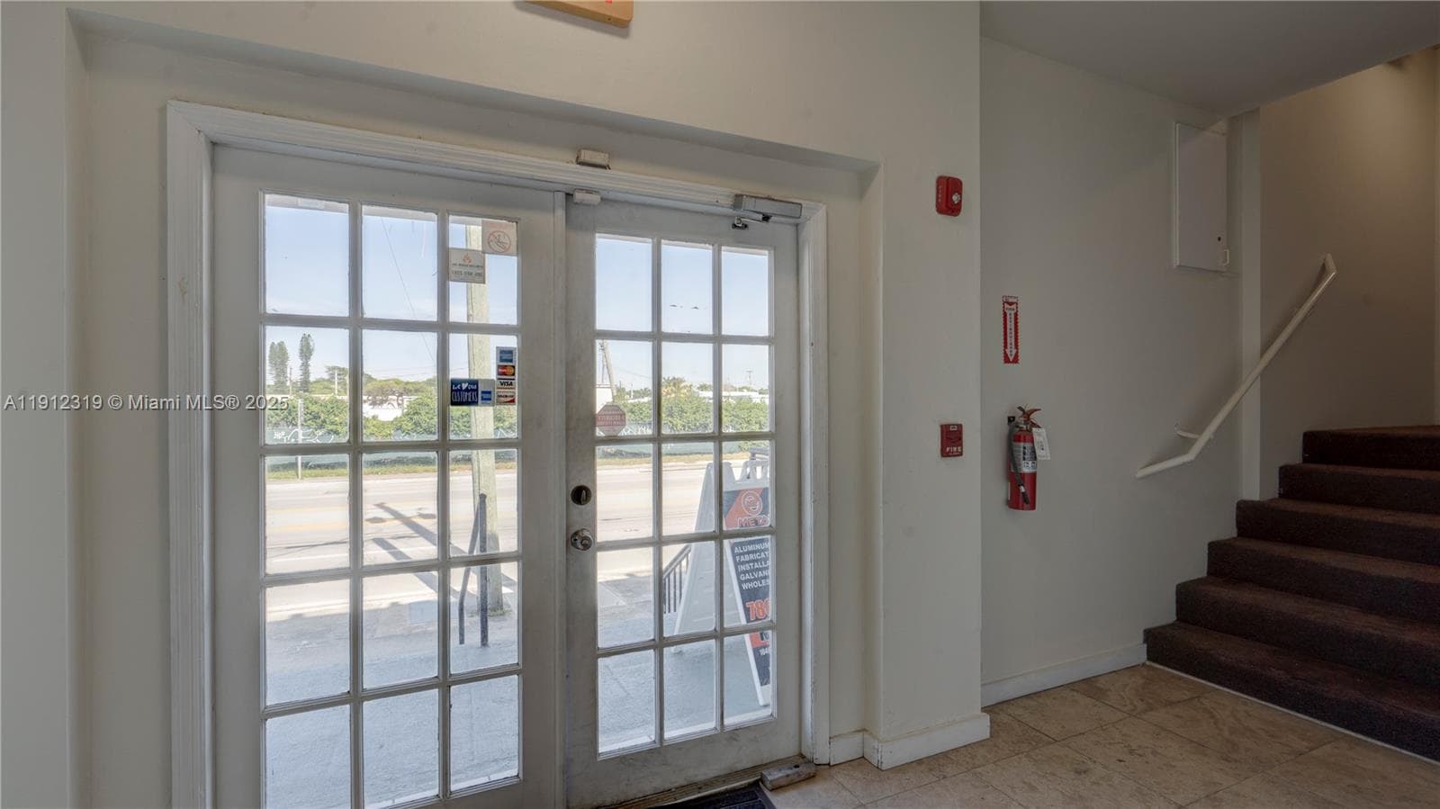 10460 Quail Roost Dr, Cutler Bay, FL 33157 — zdjęcie 4