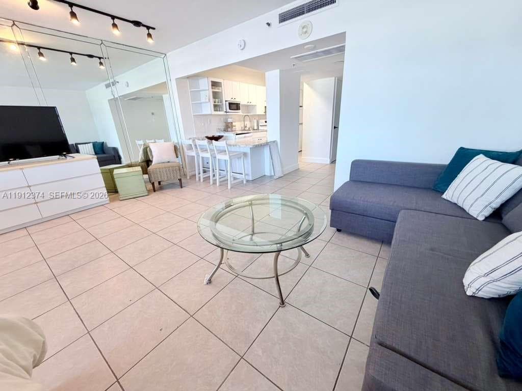 100 Lincoln Rd # 1220, Miami Beach, FL 33139 — zdjęcie 2