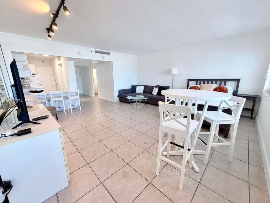 100 Lincoln Rd # 1220, Miami Beach, FL 33139 — zdjęcie 4