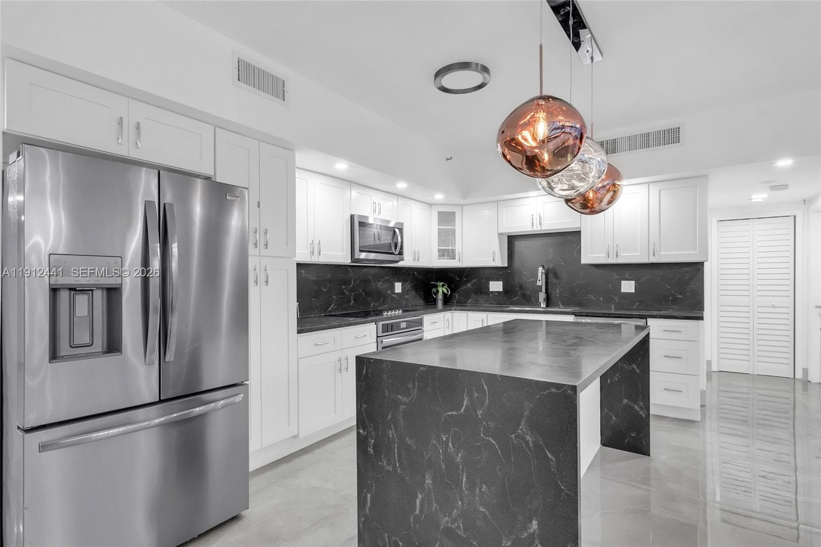 355 Poinciana Dr # 1130, Sunny Isles Beach, FL 33160