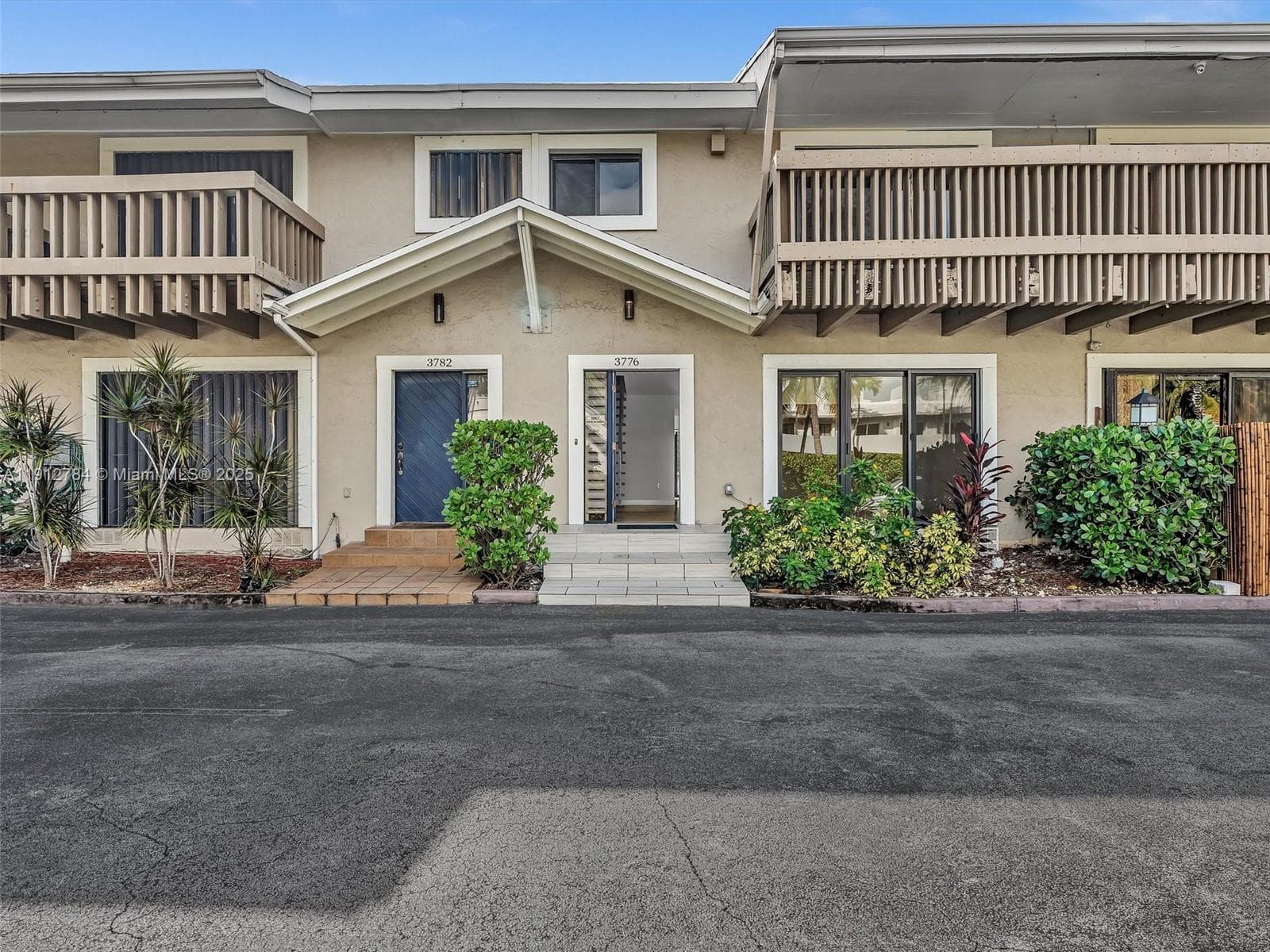 3776 NE 166th St # 108, North Miami Beach, FL 33160 — zdjęcie 3