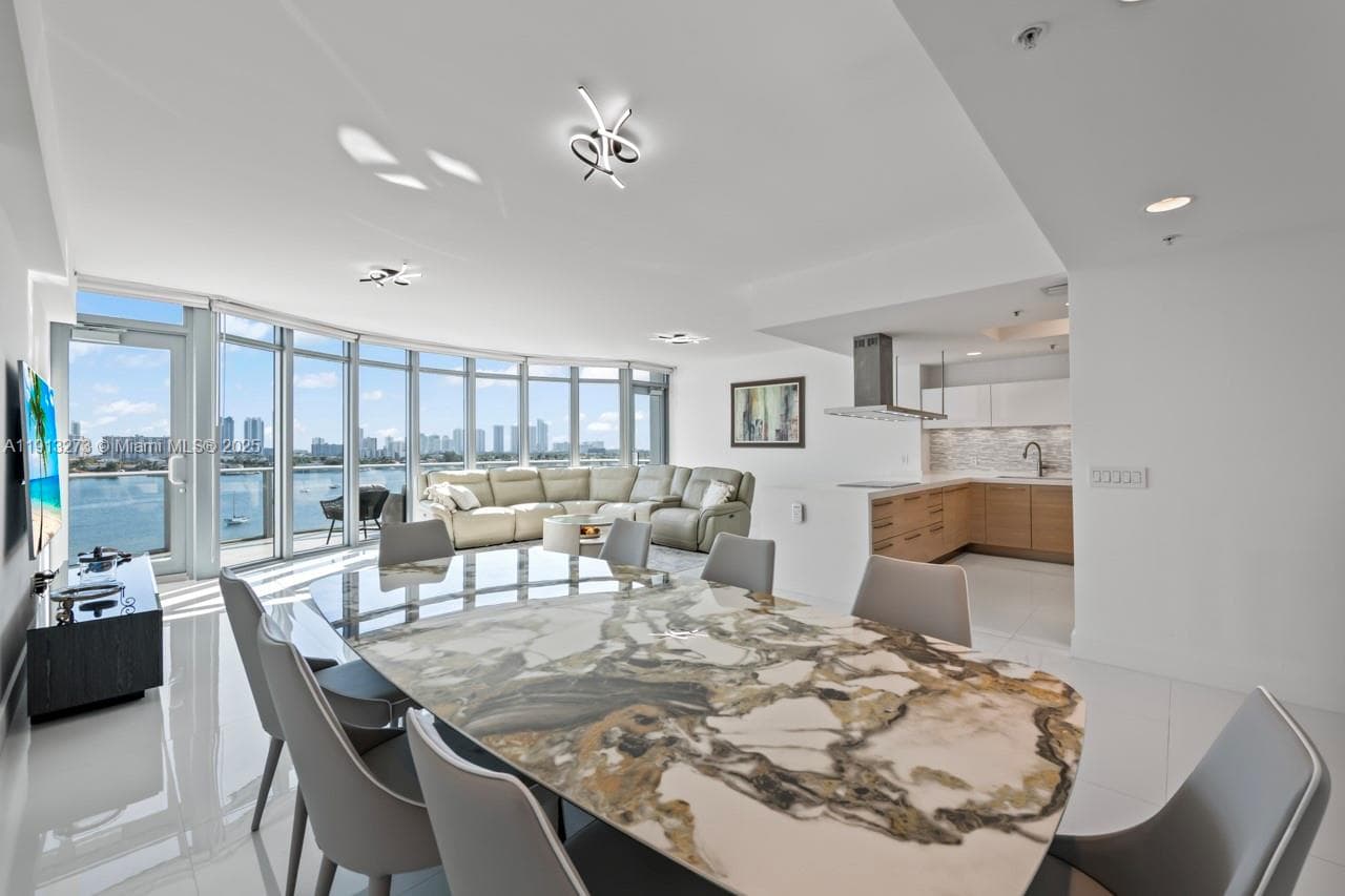 17301 Biscayne Blvd # 811, North Miami Beach, FL 33160 — zdjęcie 3