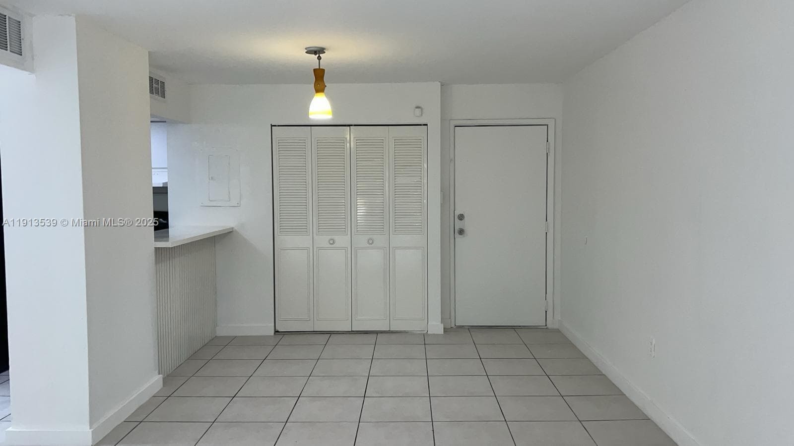 8860 Fontainebleau Blvd # 403, Miami, FL 33172 — zdjęcie 2