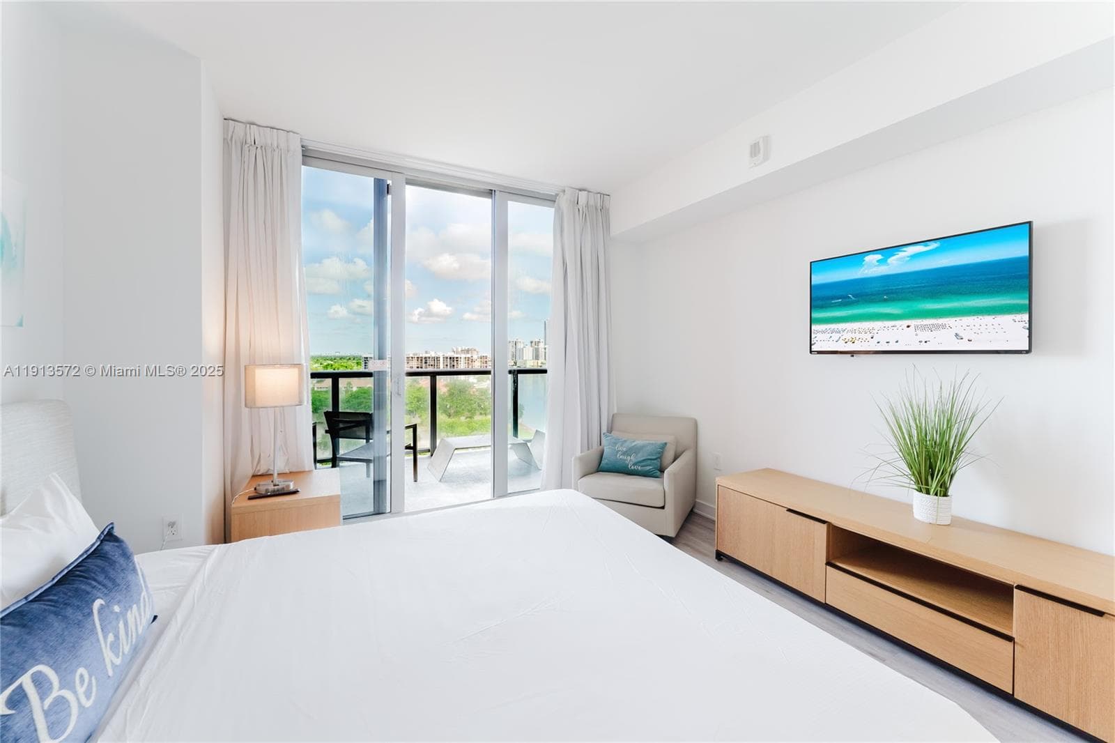 2602 E Hallandale Beach Blvd # R1206, Hallandale Beach, FL 33009 — zdjęcie 5