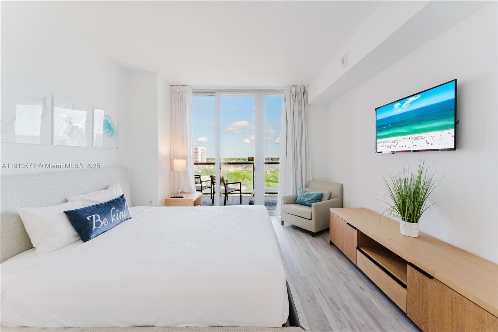 2602 E Hallandale Beach Blvd # R1206, Hallandale Beach, FL 33009 — zdjęcie 4
