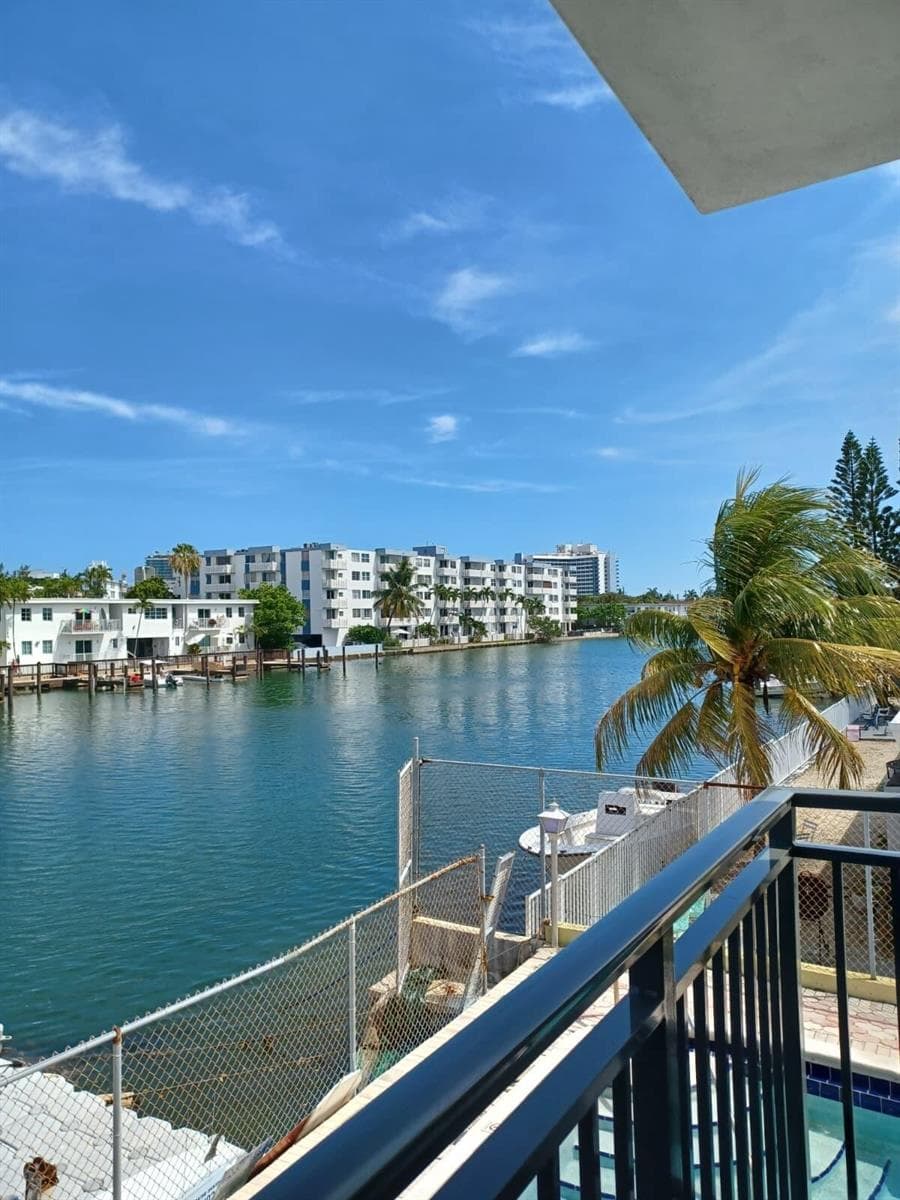 8001 N Crespi Boulevard # 2c, Miami Beach, FL 33141 — zdjęcie 3