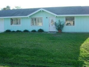 8350 SE Sweetbay Drive, Hobe Sound, FL 33455
