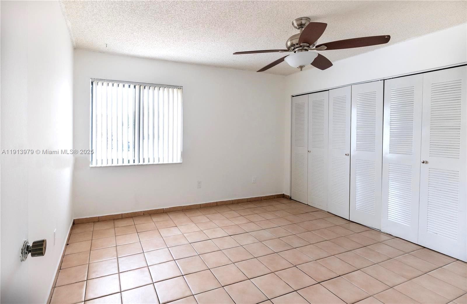 11570 SW 5th St, Sweetwater, FL 33174 — zdjęcie 5