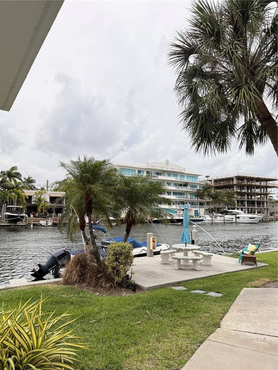 180 Isle Of Venice Dr # 100, Fort Lauderdale, FL 33301