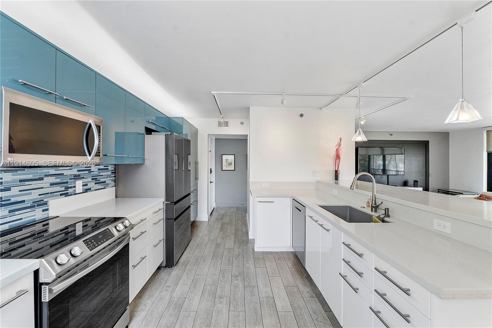 105 Lake Emerald Dr # 216, Oakland Park, FL 33309 — zdjęcie 3