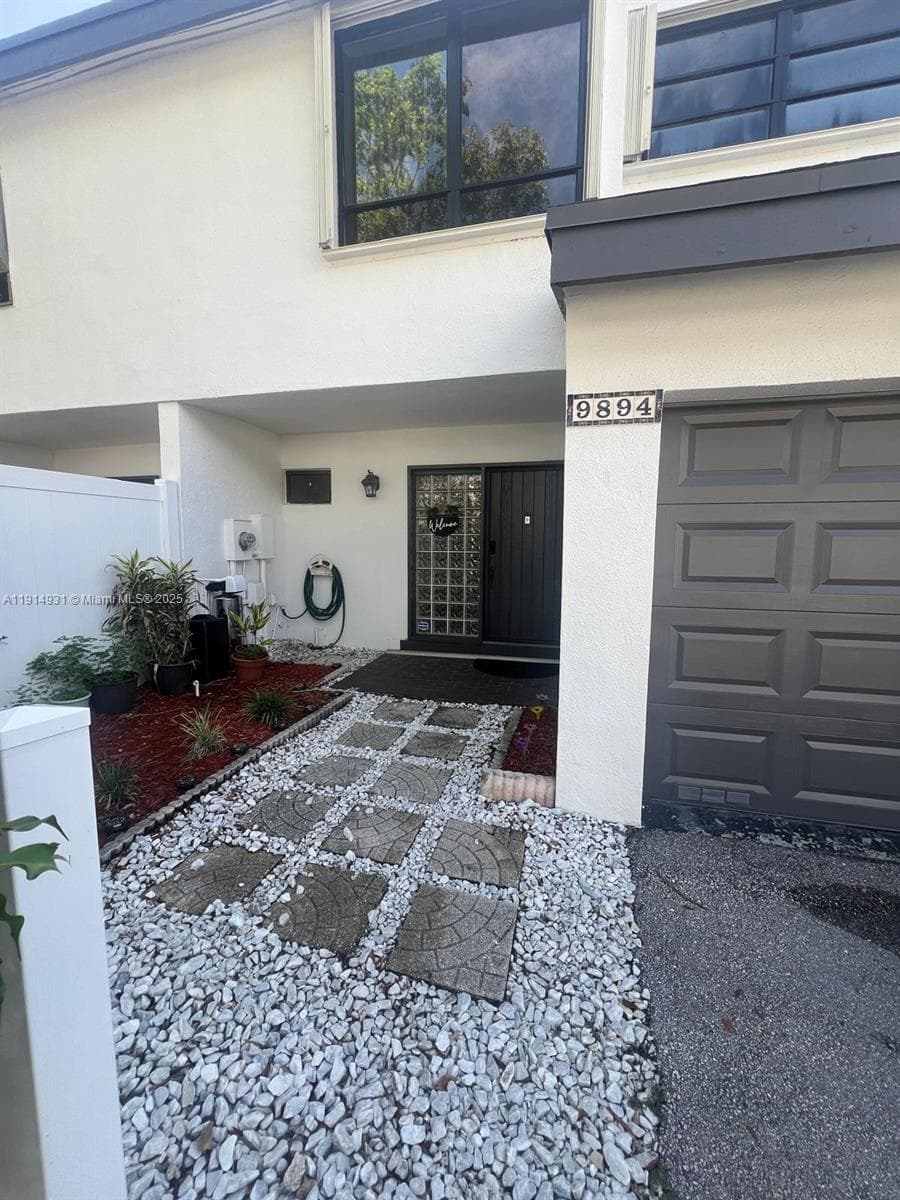 9894 Fairway Cove Ln, Plantation, FL 33324 — zdjęcie 2
