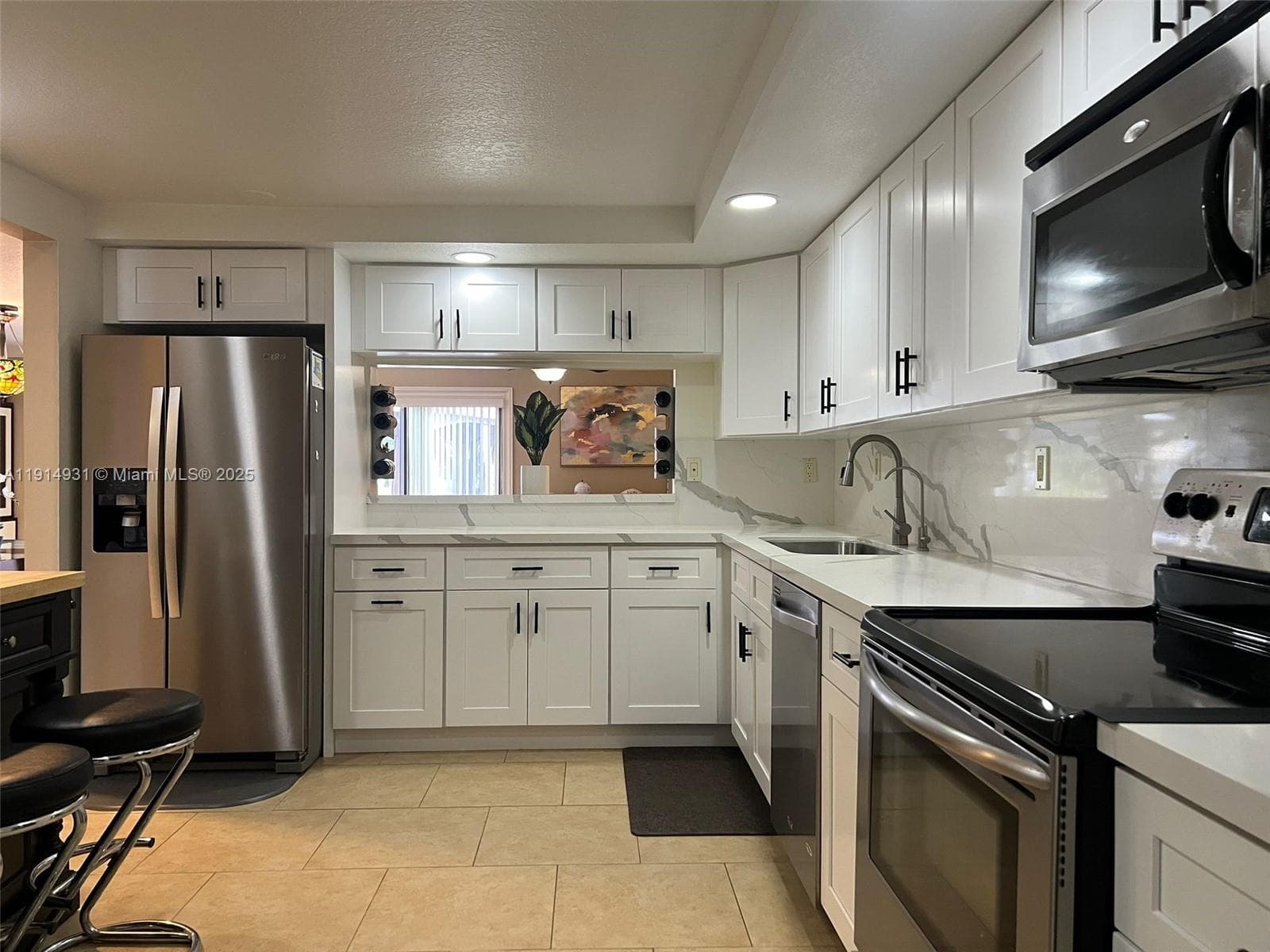 9894 Fairway Cove Ln, Plantation, FL 33324 — zdjęcie 3