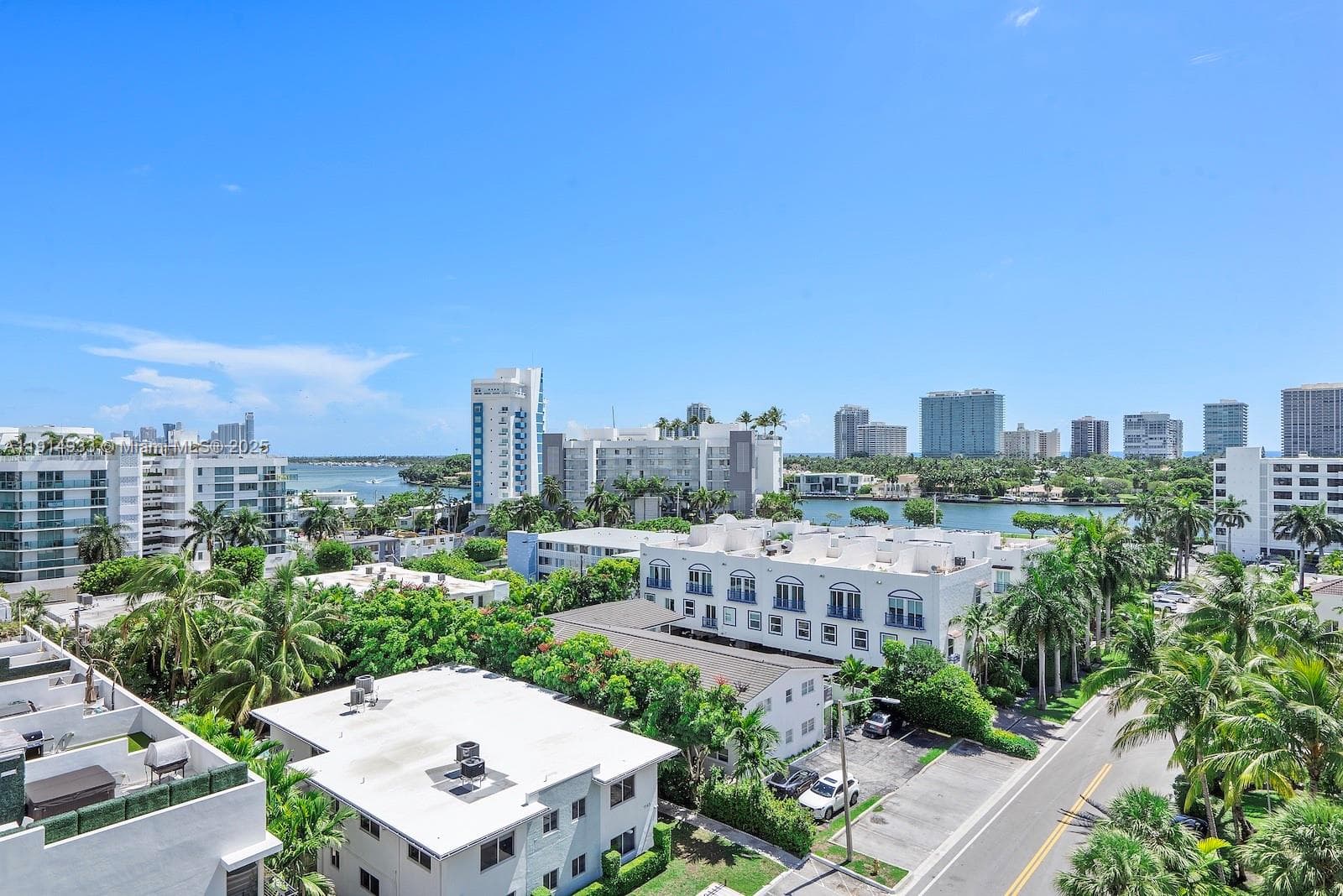 1150 101st St # 701, Bay Harbor Islands, FL 33154 — zdjęcie 2