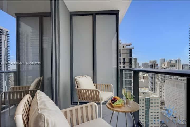 159 NE 6th St # 3004, Miami, FL 33132 — zdjęcie 3