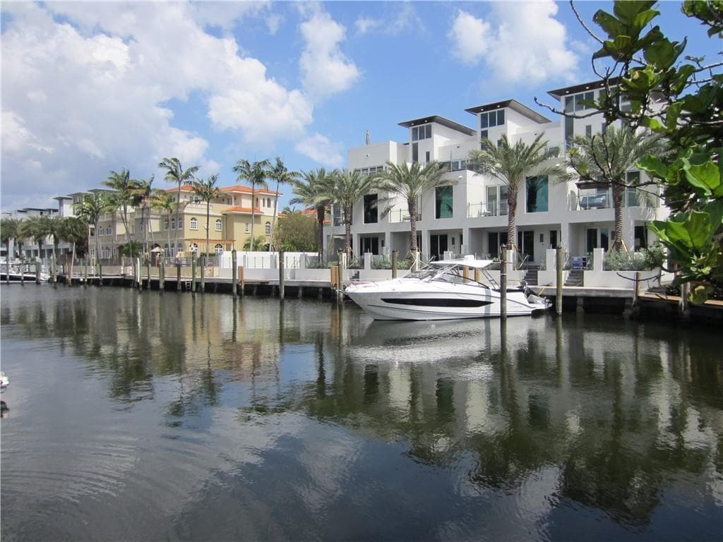 239 Hibiscus Avenue, Lauderdale By The Sea, FL 33308