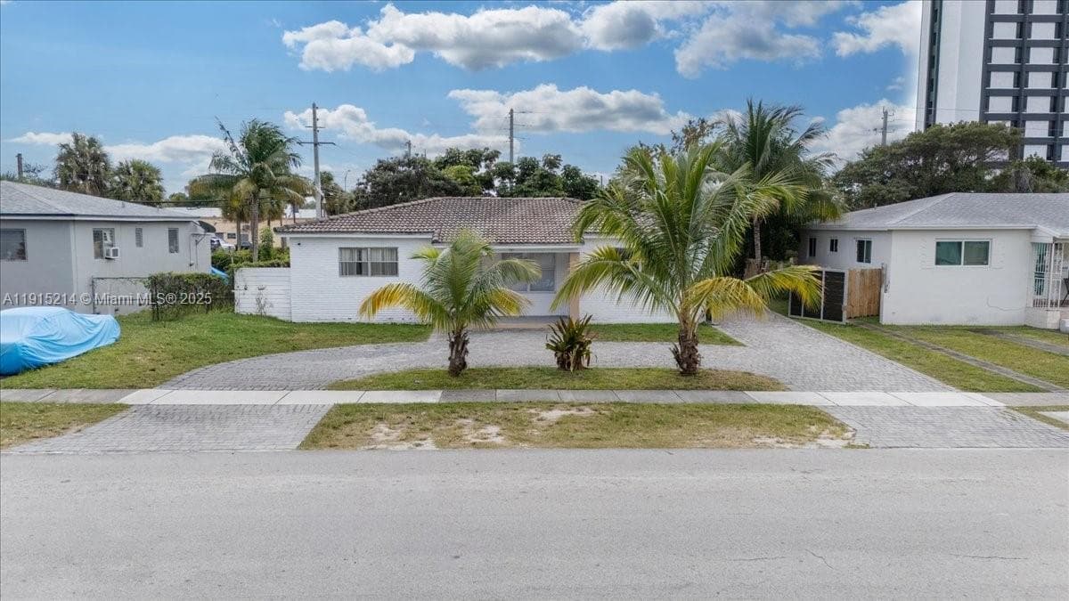 640 NE 168th St, North Miami Beach, FL 33162 — zdjęcie 3