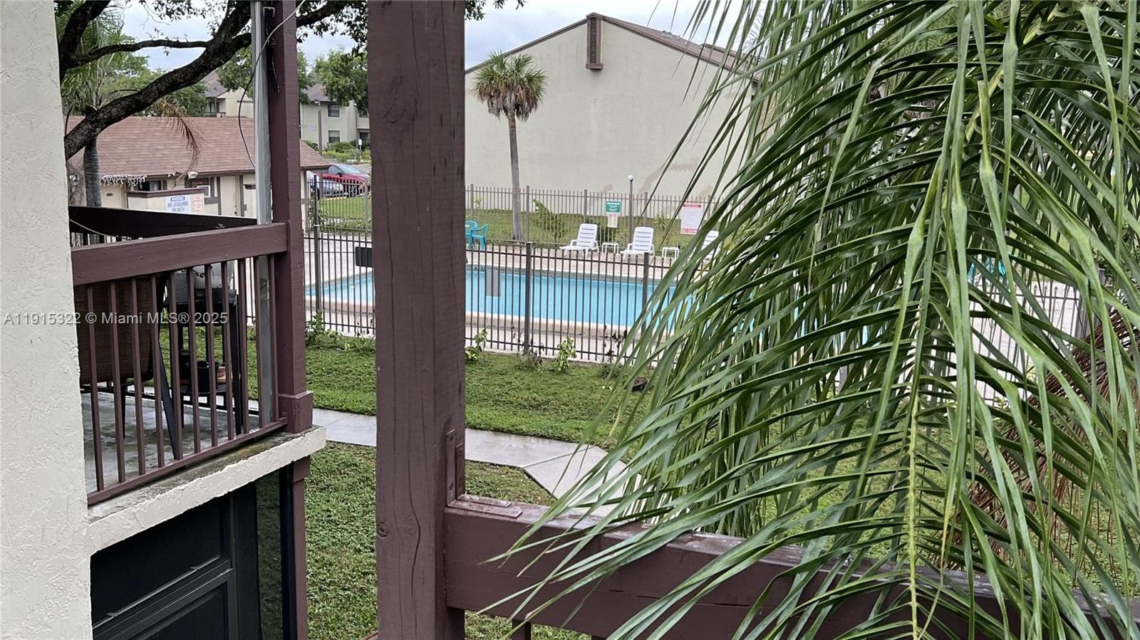 455 NW 210th St # 205, Miami Gardens, FL 33169 — zdjęcie 2