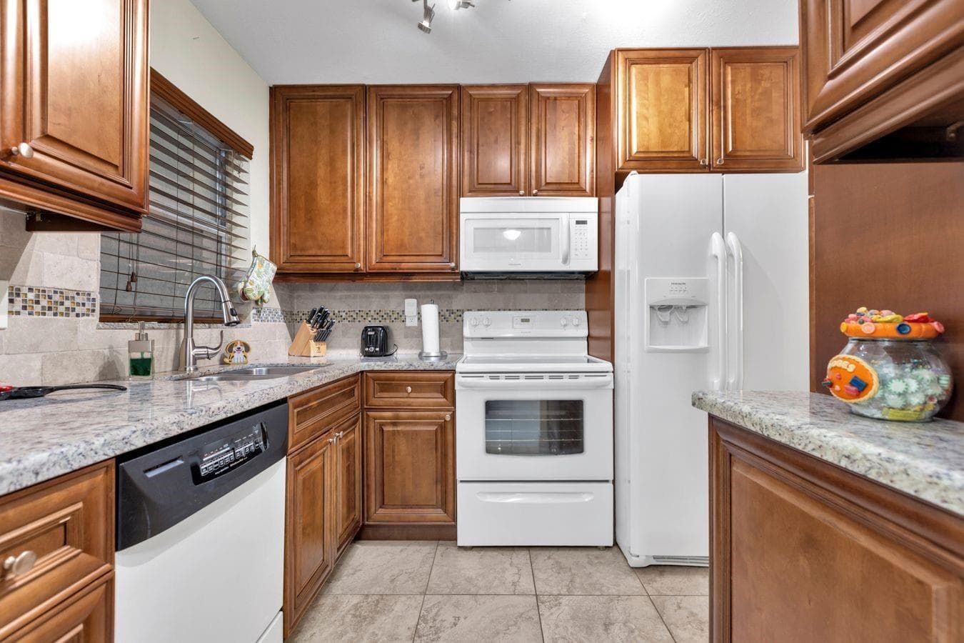 6850 Royal Palm Boulevard # G 106, Margate, FL 33063 — zdjęcie 4
