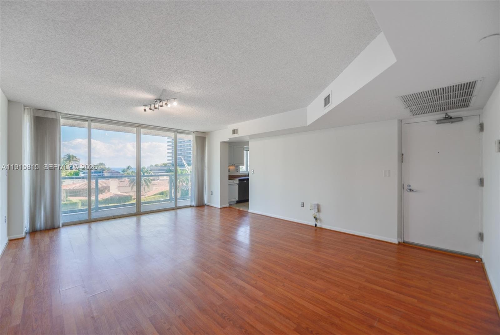 5900 Collins Ave # 506, Miami Beach, FL 33140 — zdjęcie 2