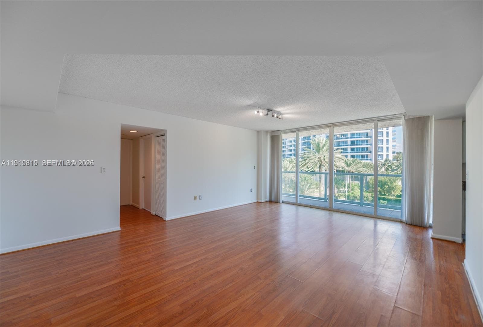 5900 Collins Ave # 506, Miami Beach, FL 33140 — zdjęcie 3