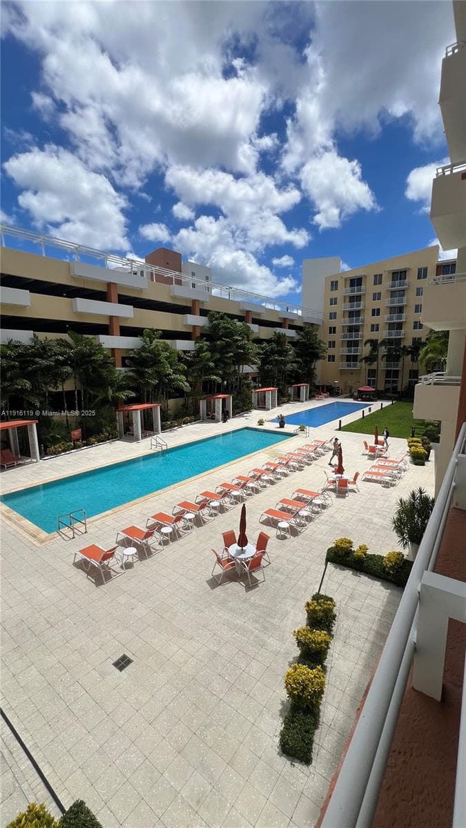 2775 NE 187th St # 227, Aventura, FL 33180
