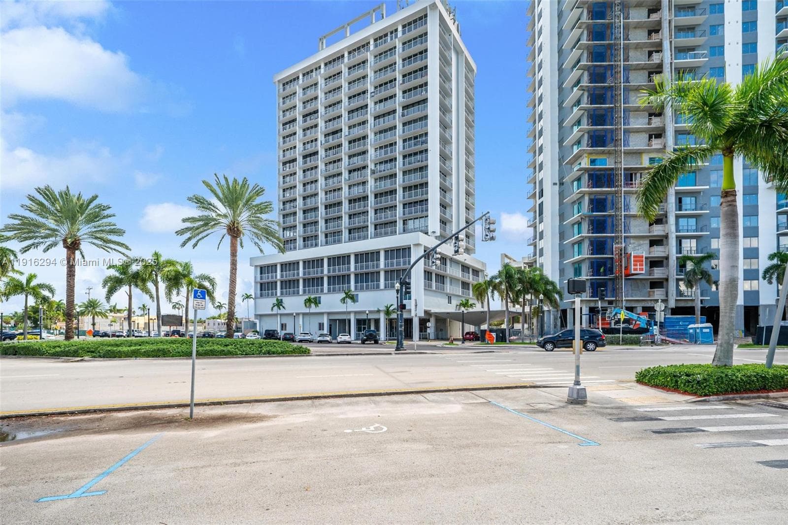1720 Harrison St # 10G, Hollywood, FL 33020