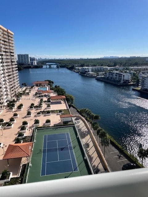 301 174th St # 1605, Sunny Isles Beach, FL 33160
