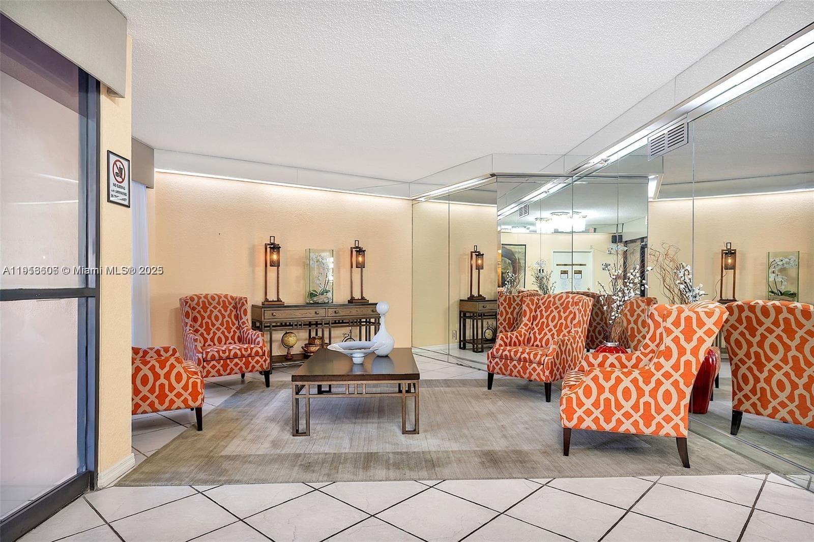 1300 Saint Charles Pl # L12, Pembroke Pines, FL 33026 — zdjęcie 3