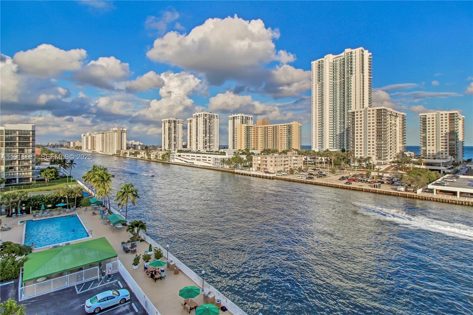 800 Parkview Dr # 821, Hallandale Beach, FL 33009 — zdjęcie 3