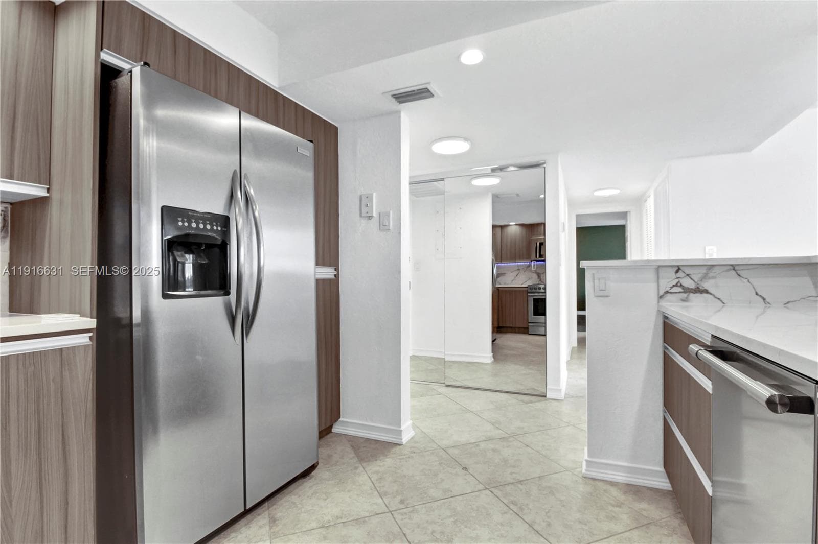 800 Parkview Dr # 821, Hallandale Beach, FL 33009 — zdjęcie 5