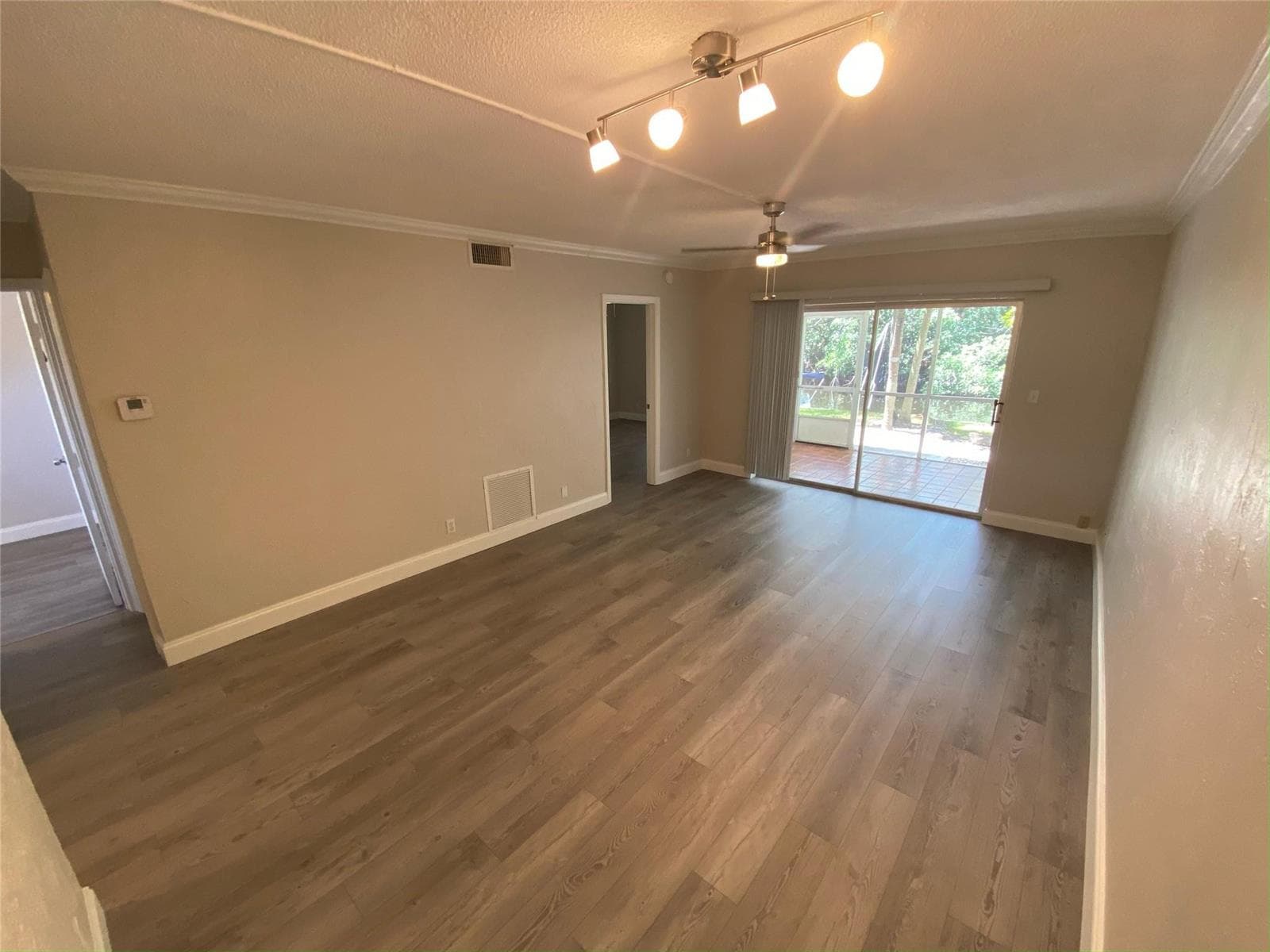 1400 NE 57th Street # 104, Fort Lauderdale, FL 33334 — zdjęcie 3
