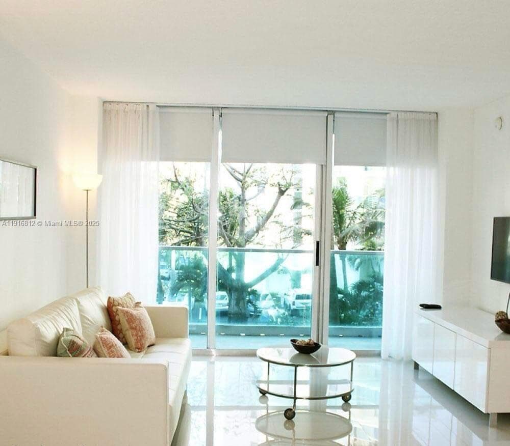 4001 S Ocean Dr # 2H, Hollywood, FL 33019