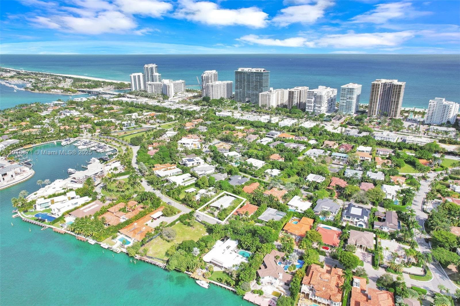 145 Bal Bay Dr, Bal Harbour, FL 33154 — zdjęcie 2