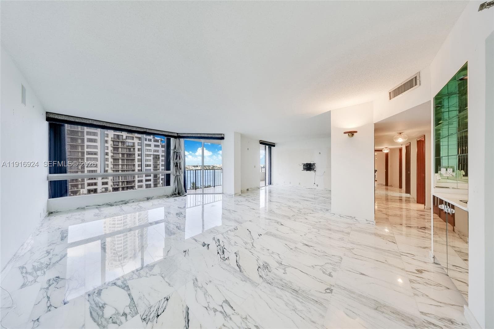 520 Brickell Key Dr # A1104, Miami, FL 33131 — zdjęcie 2