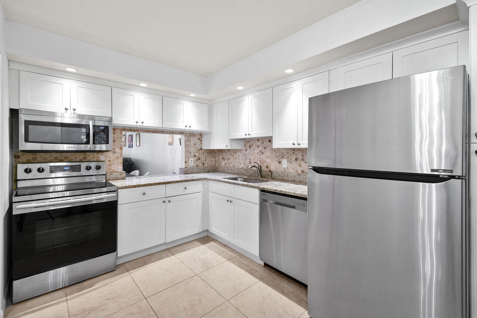 140 Lake Nancy Lane # 112, West Palm Beach, FL 33411 — zdjęcie 2