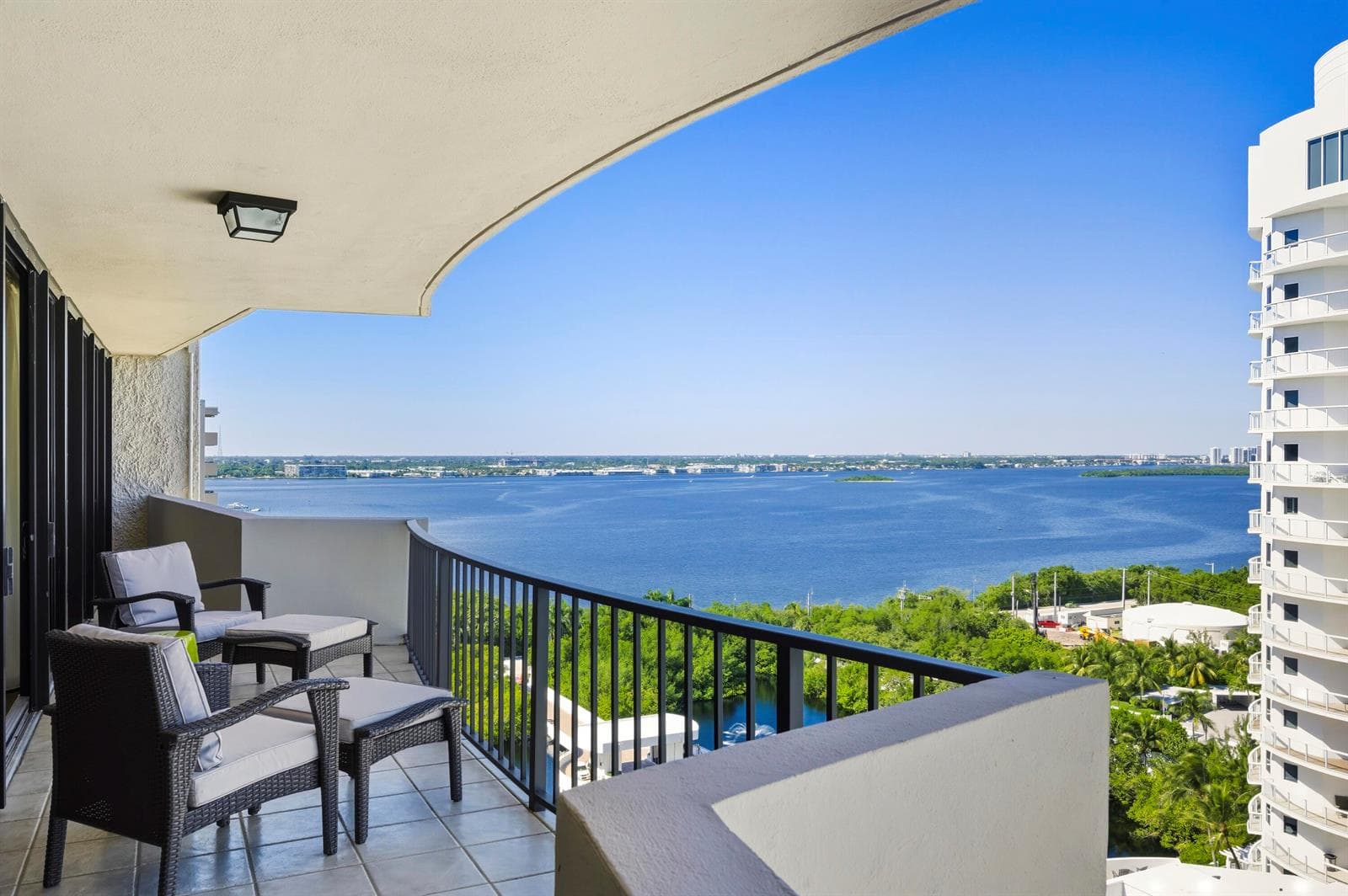 4200 N Ocean Drive # 1-1705, Singer Island, FL 33404 — zdjęcie 3