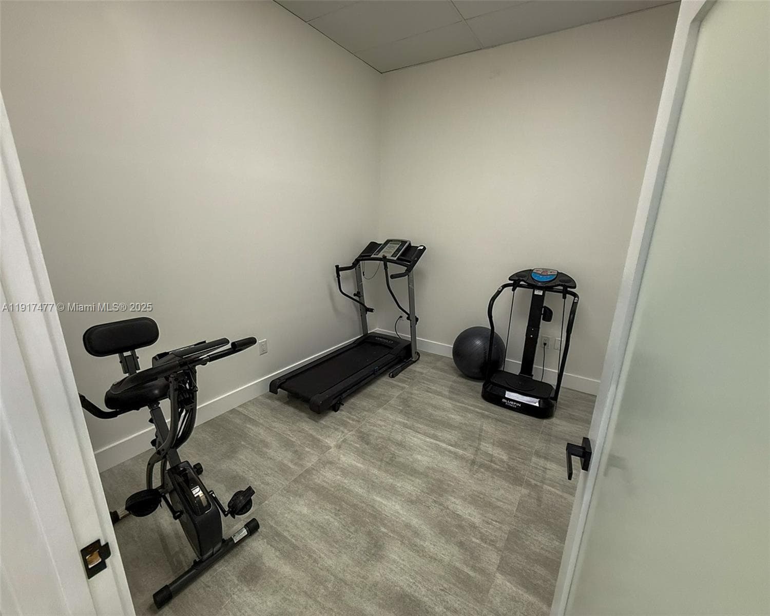 9447 SW 56th St # 9447-49, Miami, FL 33165 — zdjęcie 5