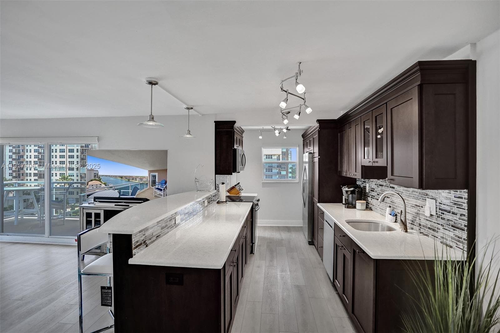 1160 Hillsboro Mile # 701, Hillsboro Beach, FL 33062