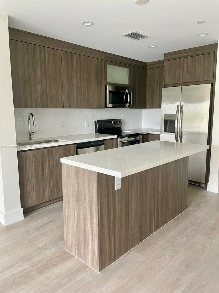 1938 Jackson St # 403, Hollywood, FL 33020 — zdjęcie 2