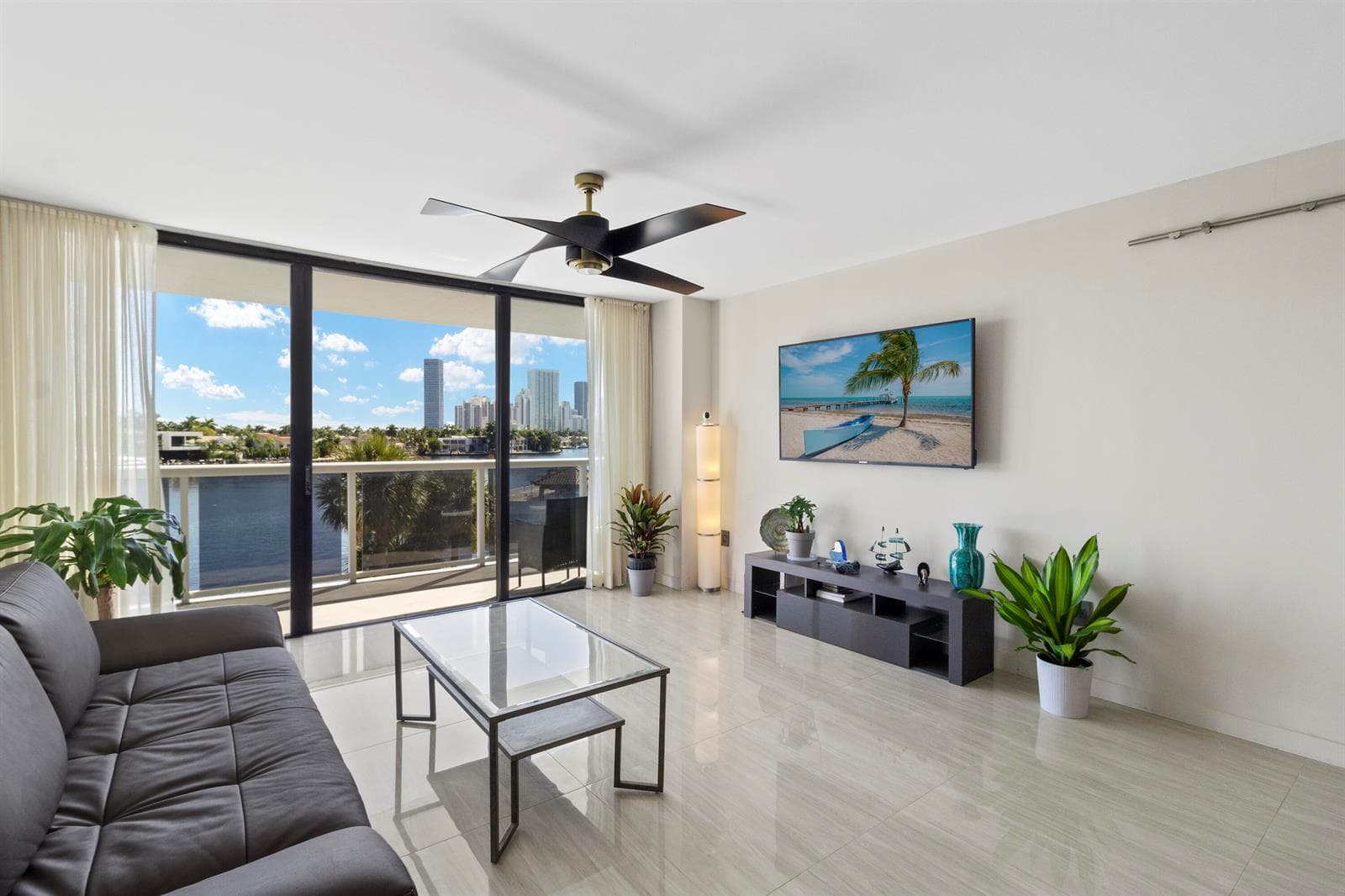 20515 E Country Club Drive # 345, Aventura, FL 33180 — zdjęcie 5
