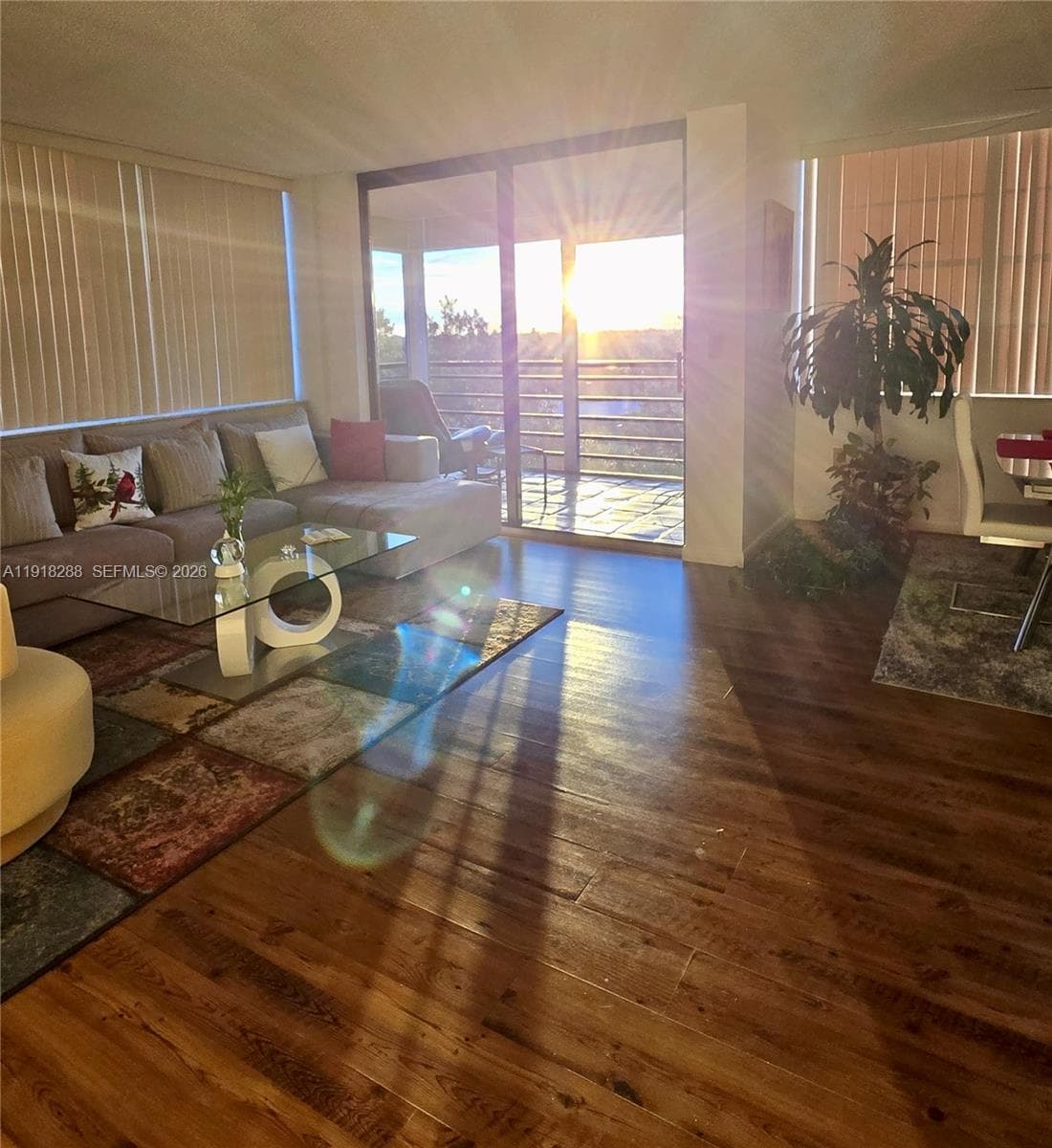 1400 Saint Charles Pl # 612, Pembroke Pines, FL 33026 — zdjęcie 3