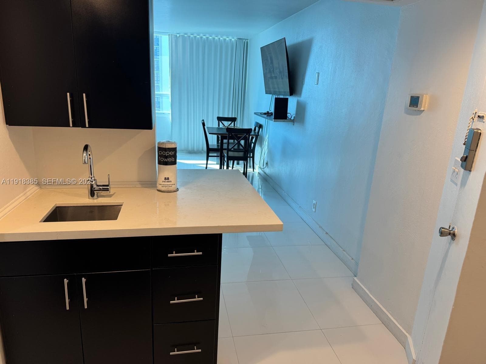 5445 Collins Ave # 915, Miami Beach, FL 33140 — zdjęcie 2