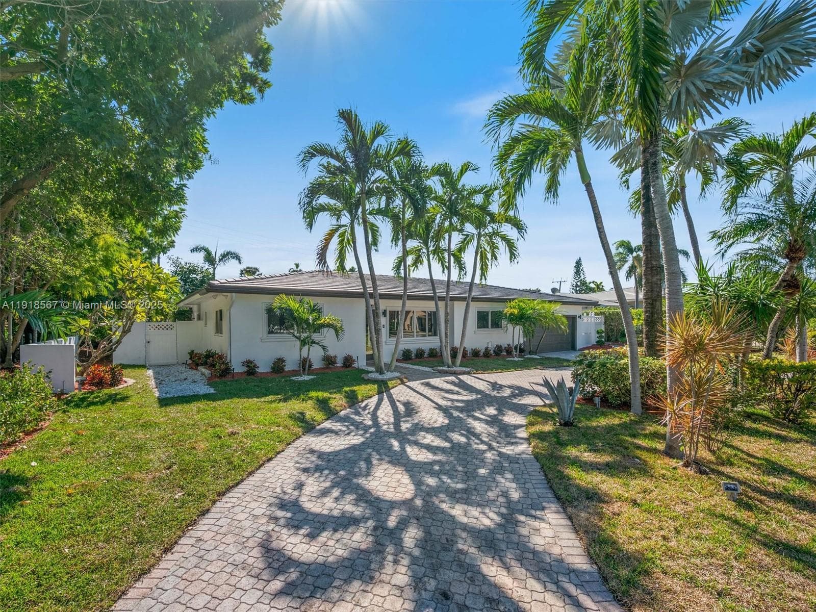2764 NE 35th St, Fort Lauderdale, FL 33306 — zdjęcie 2