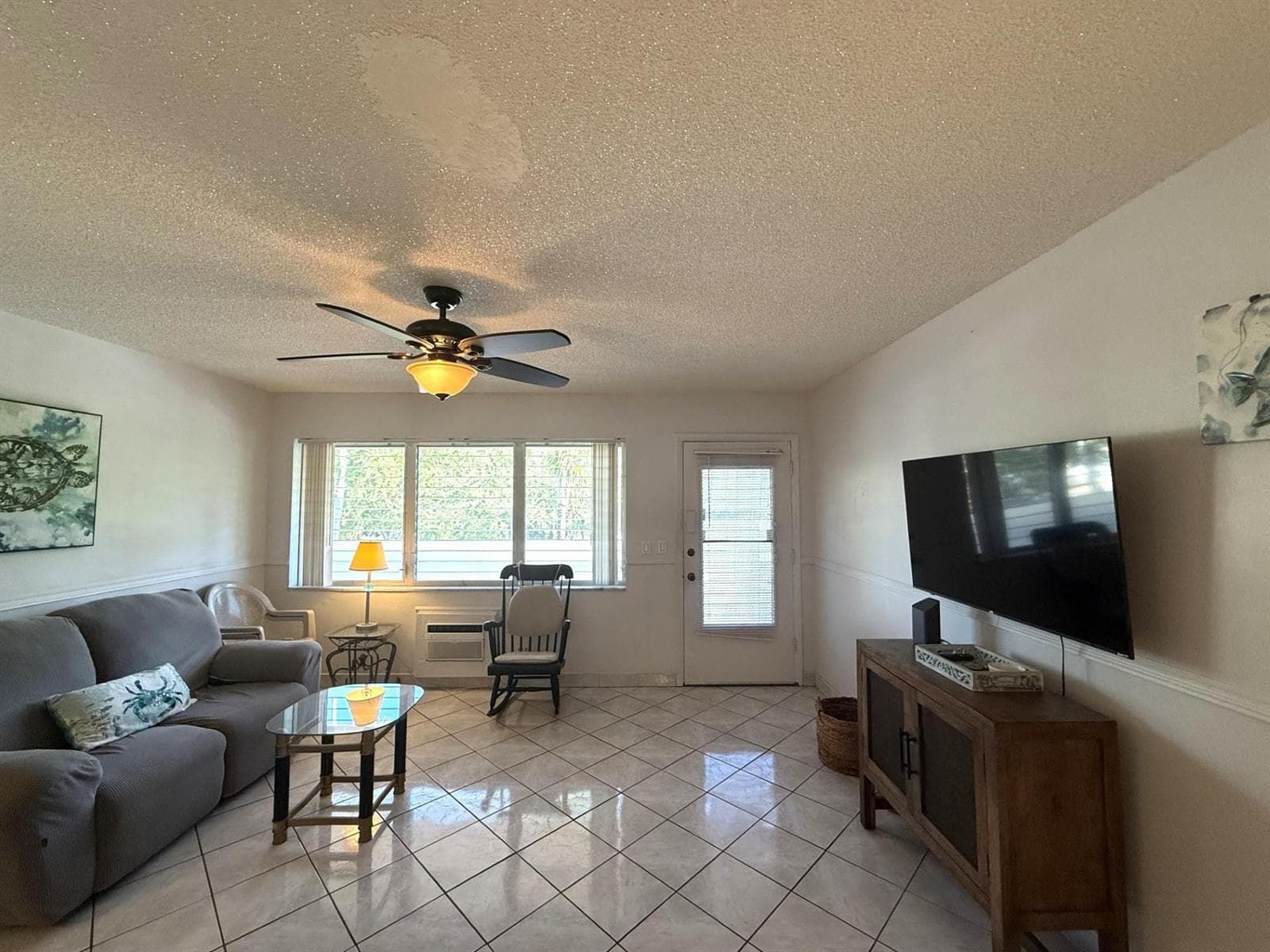 900 SW 10th Terrace, Hallandale Beach, FL 33009 — zdjęcie 3