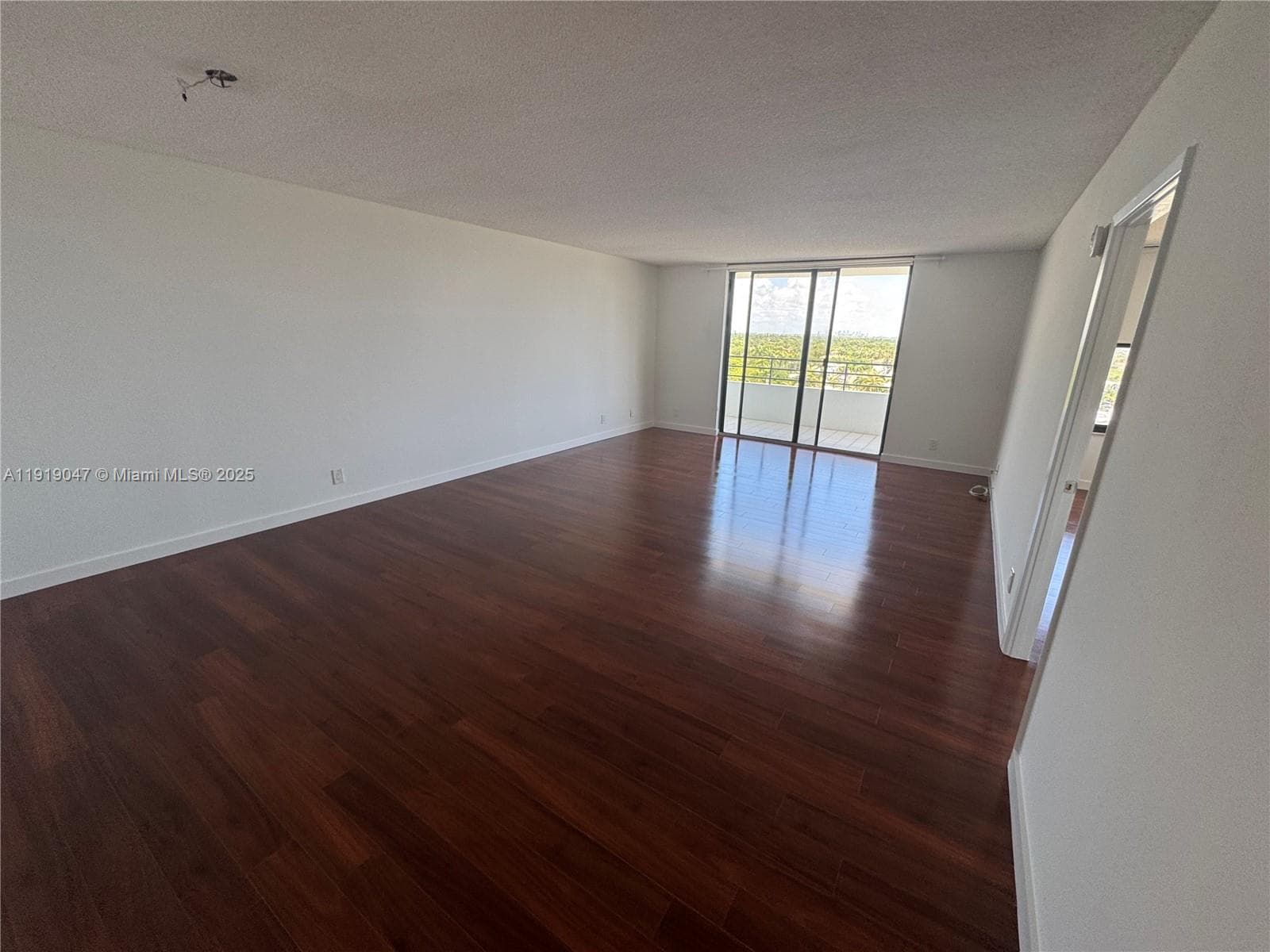 2500 Parkview Dr # 1109, Hallandale Beach, FL 33009 — zdjęcie 5