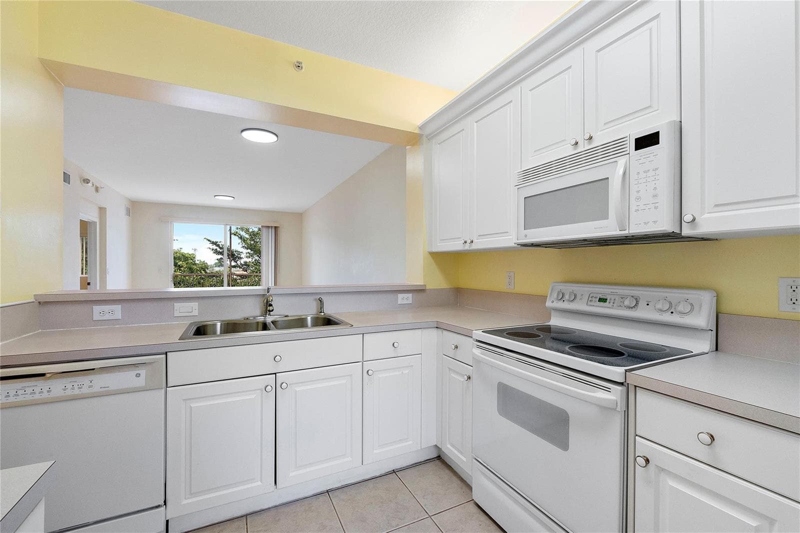 7765 Yardley Drive # 403, Fort Lauderdale, FL 33321 — zdjęcie 4