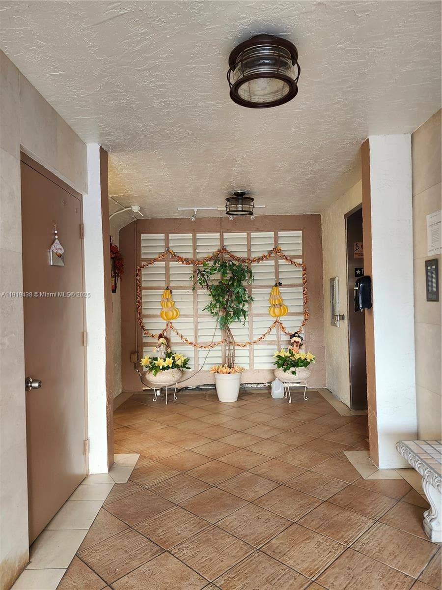 7852 Trent Dr # 206, Tamarac, FL 33321 — zdjęcie 2