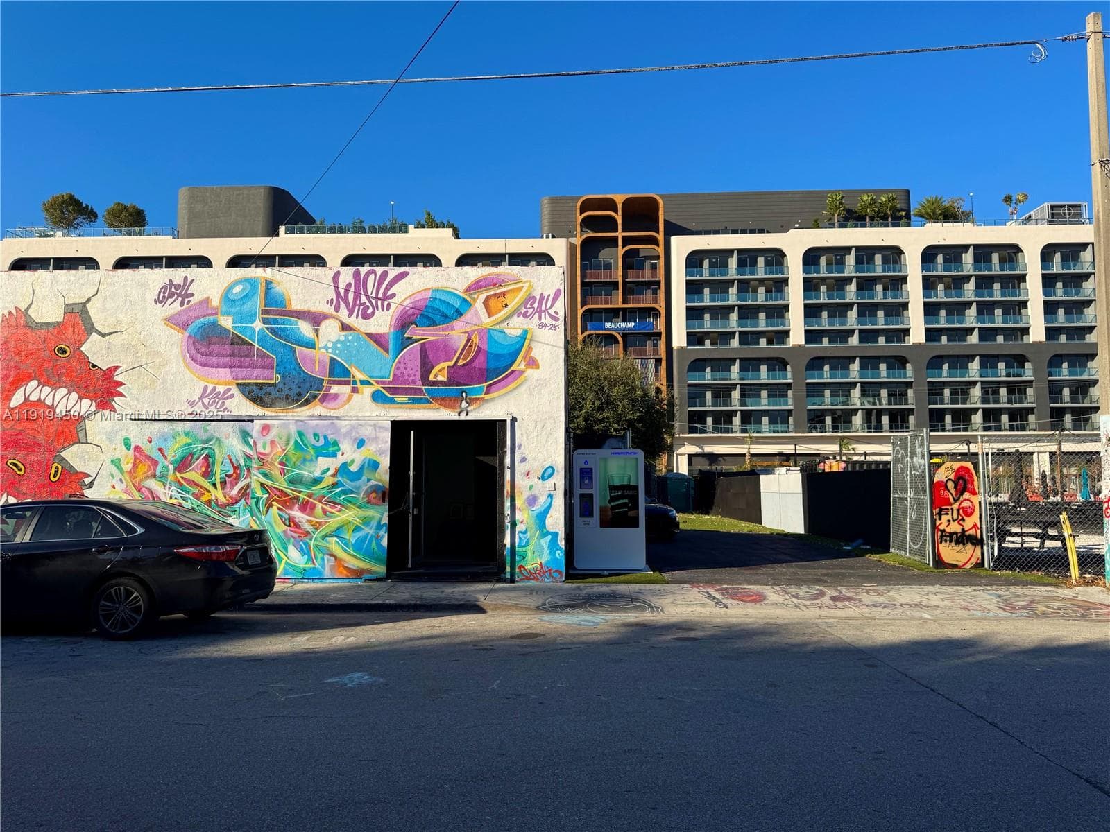 239 NW 26th St, Miami, FL 33127 — zdjęcie 5