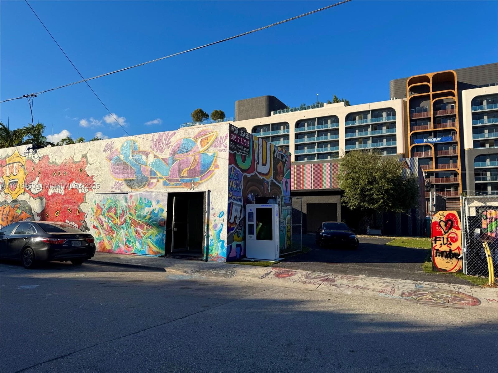 239 NW 26th St, Miami, FL 33127 — zdjęcie 4
